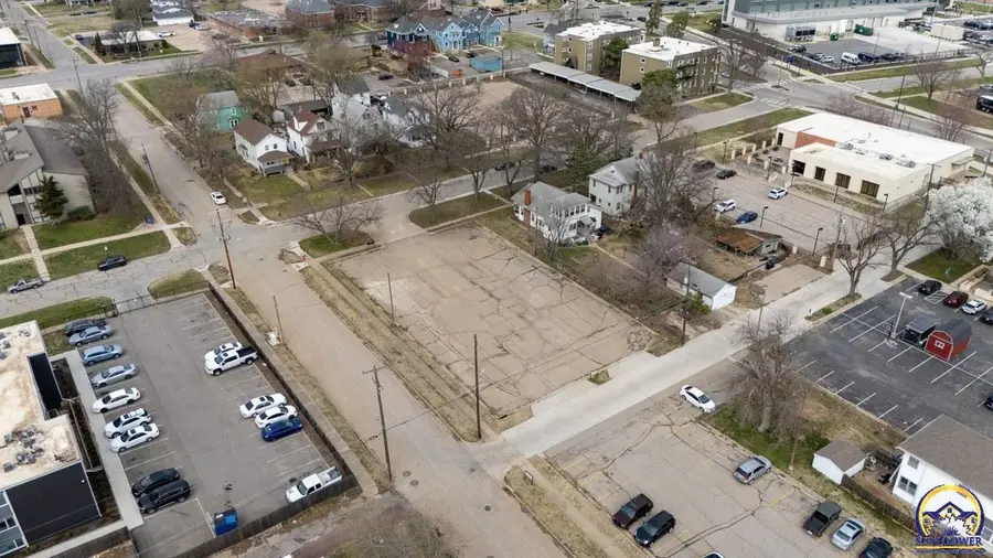 1272 SW Harrison St, Topeka, KS 66612 - #3