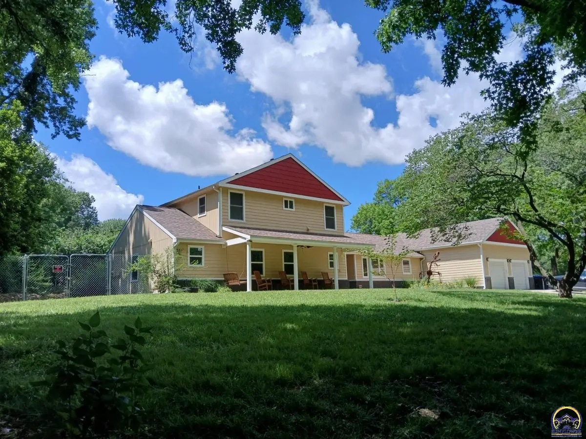 301 SW Yorkshire Rd, Topeka, KS 66606 - #1