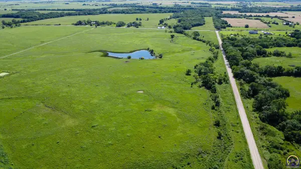 2823 Road L, Emporia, KS 66801
