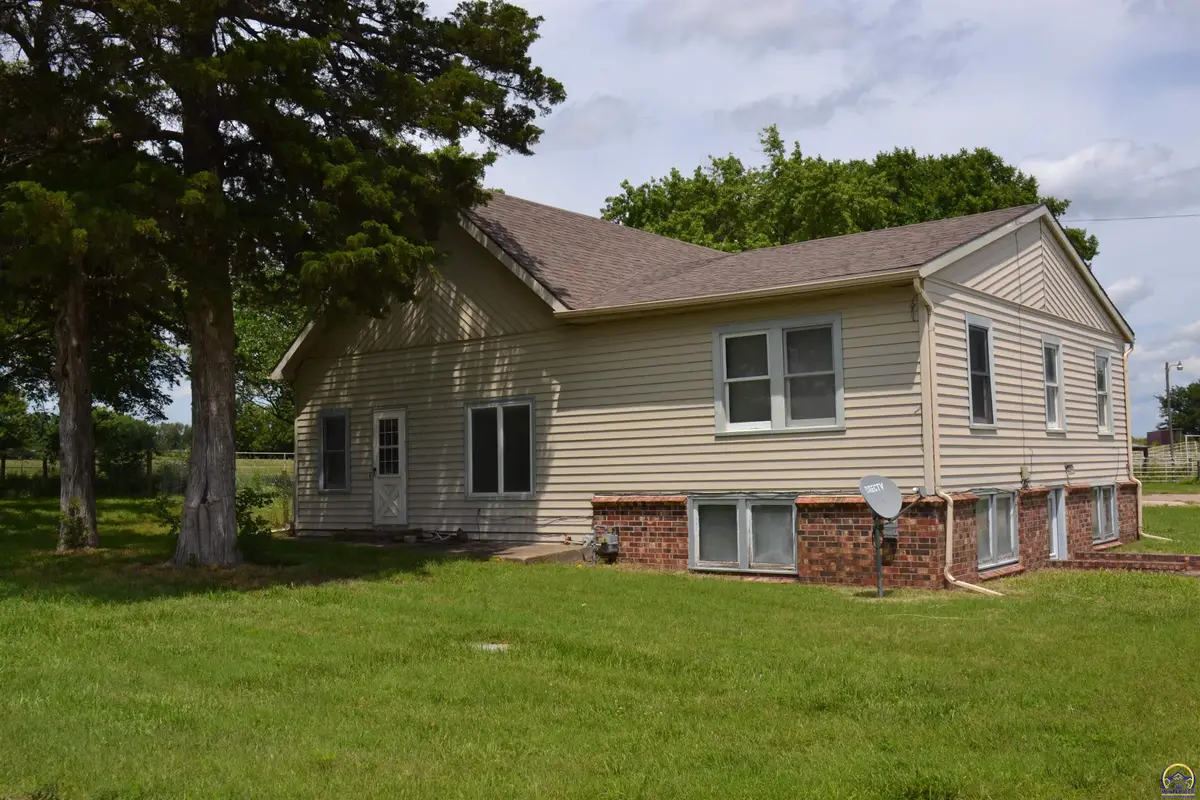 31192 S K-31 Hwy, Melvern, KS 66510 - #1