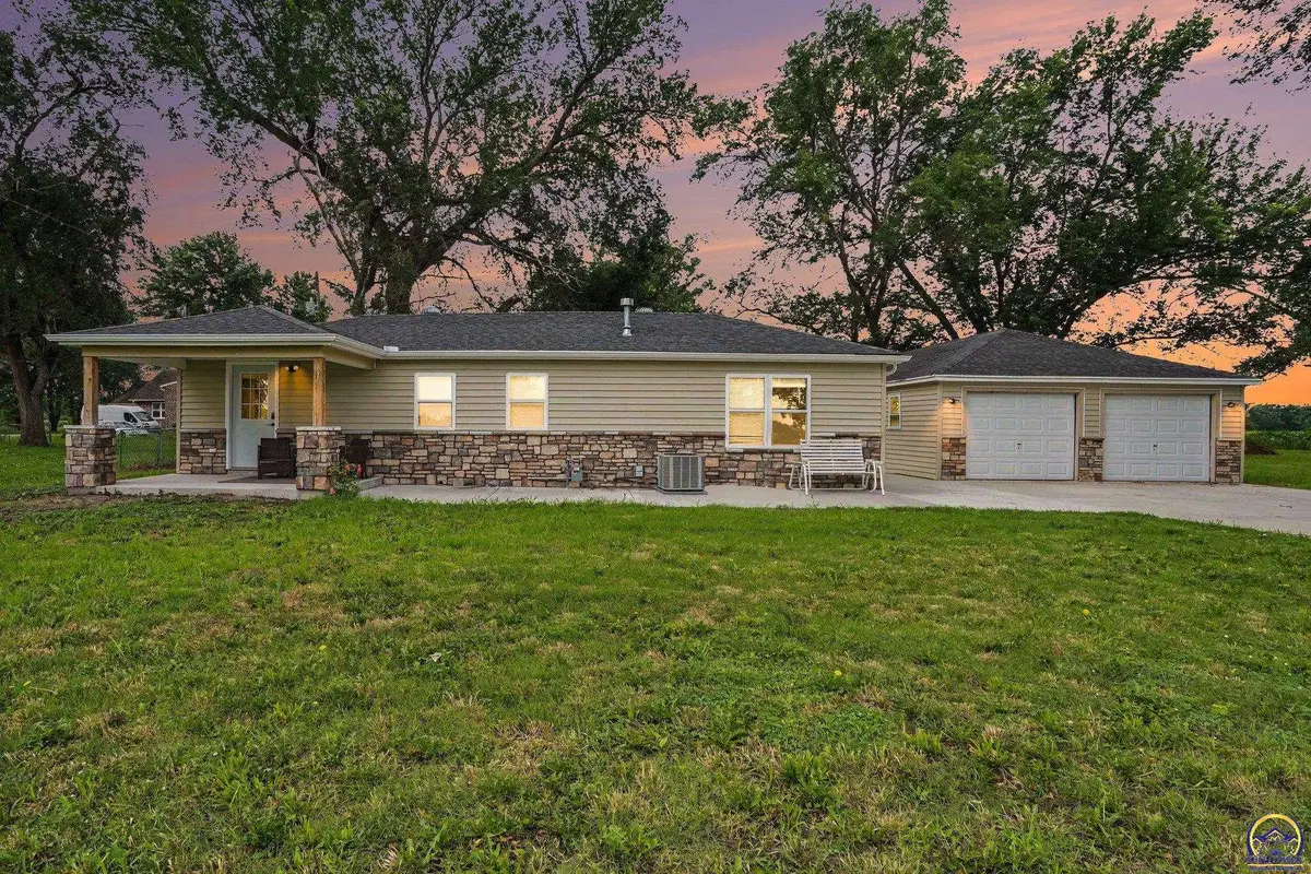 3733 NE Seward Ave, Topeka, KS 66616 - #1