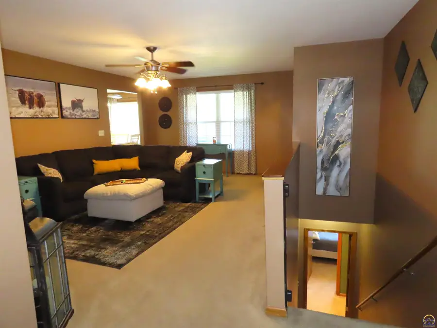3909 NW Fielding Ter, Topeka, KS 66618 - #2
