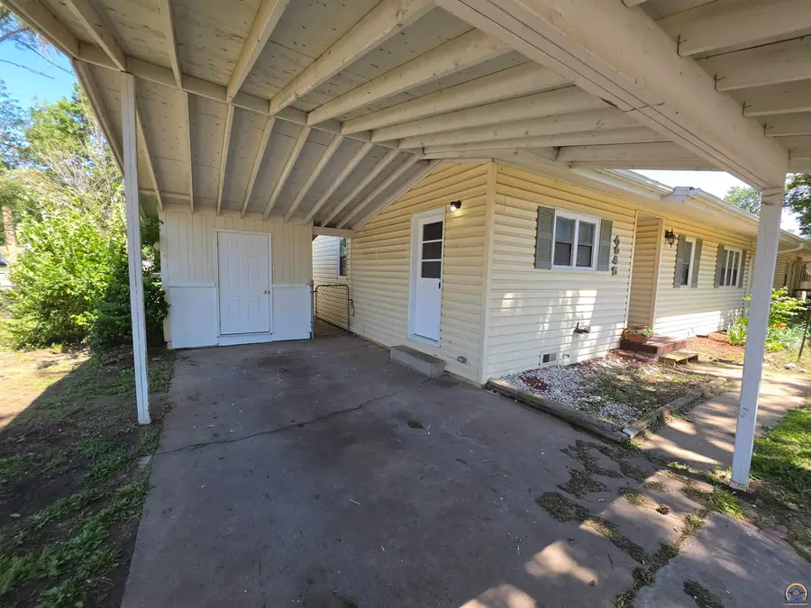 6645 SW Montara Northway, Topeka, KS 66619 - #2