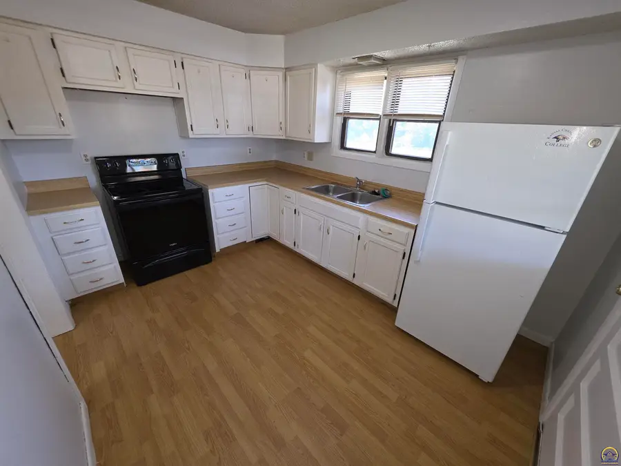 6645 SW Montara Northway, Topeka, KS 66619 - #3