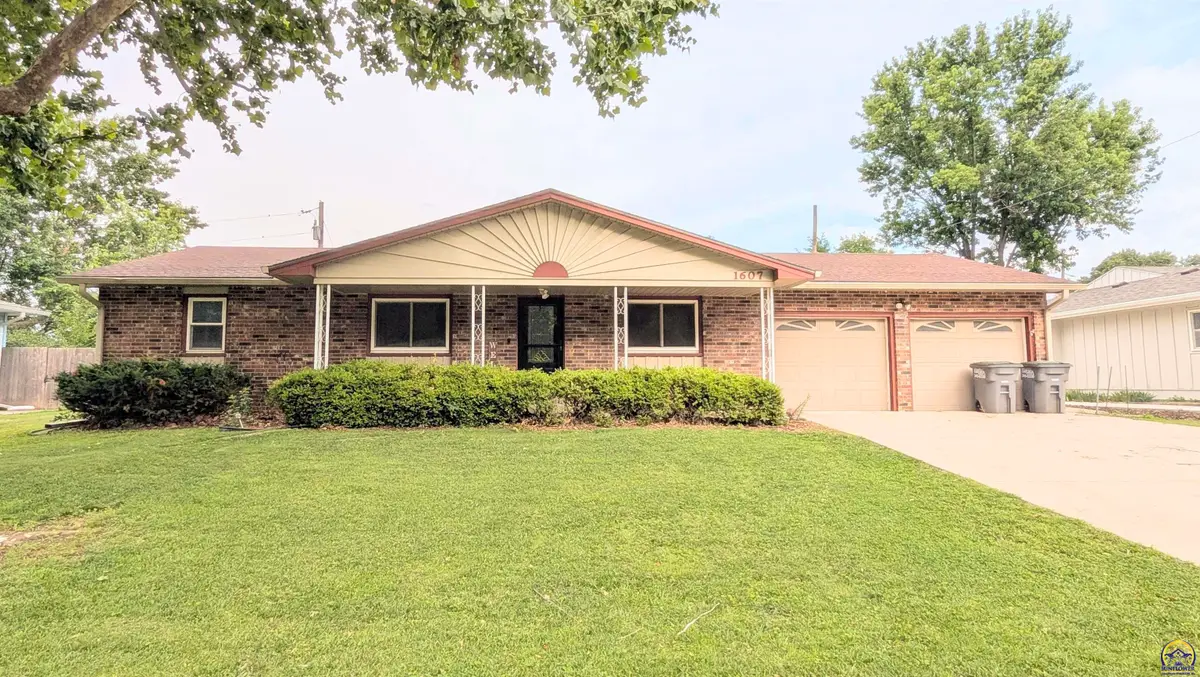 1607 Luther St, Emporia, KS 66801 - #1