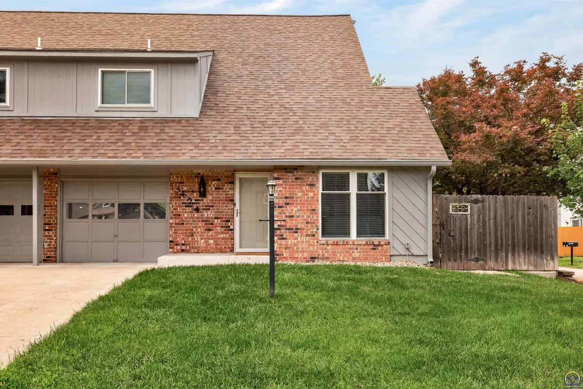 5624 SW Foxcroft North Cir #Unit 3, Topeka, KS 66614 - #1