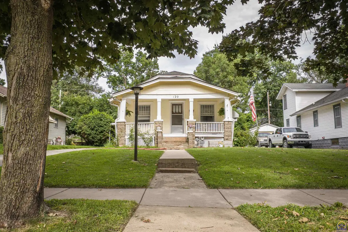 120 NW Knox Ave, Topeka, KS 66606 - #1