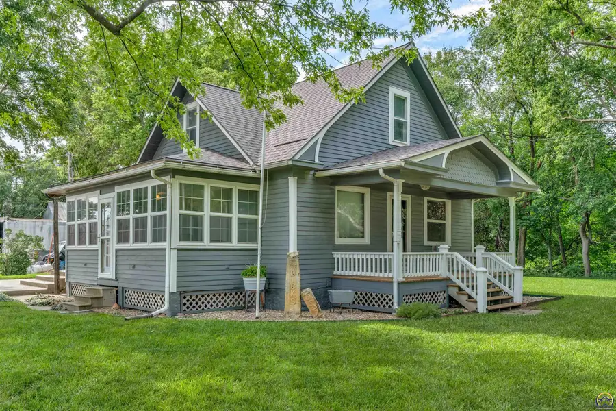 6521 NW Hall Rd, Rossville, KS 66533 - #3