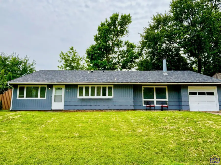 4029 SW 28th Ter, Topeka, KS 66614 - #2