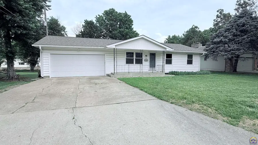 2606 SW 9th St, Topeka, KS 66606 - #2