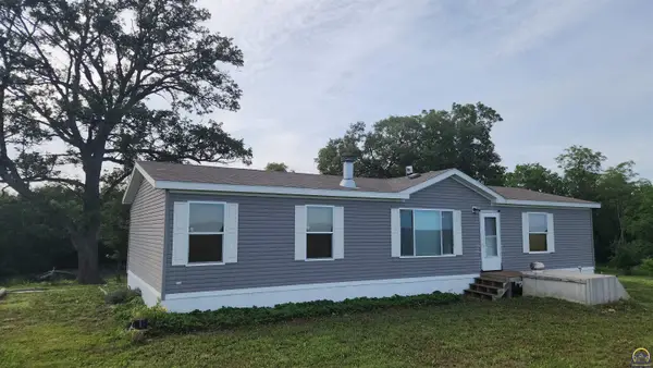 1615 318th Rd, Horton, KS 66439-8433