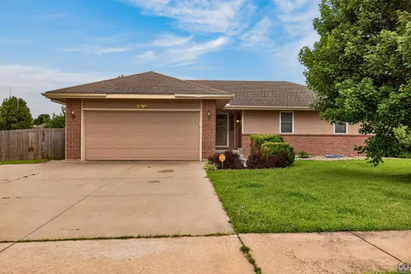 3909 SW 40th St, Topeka, KS 66610