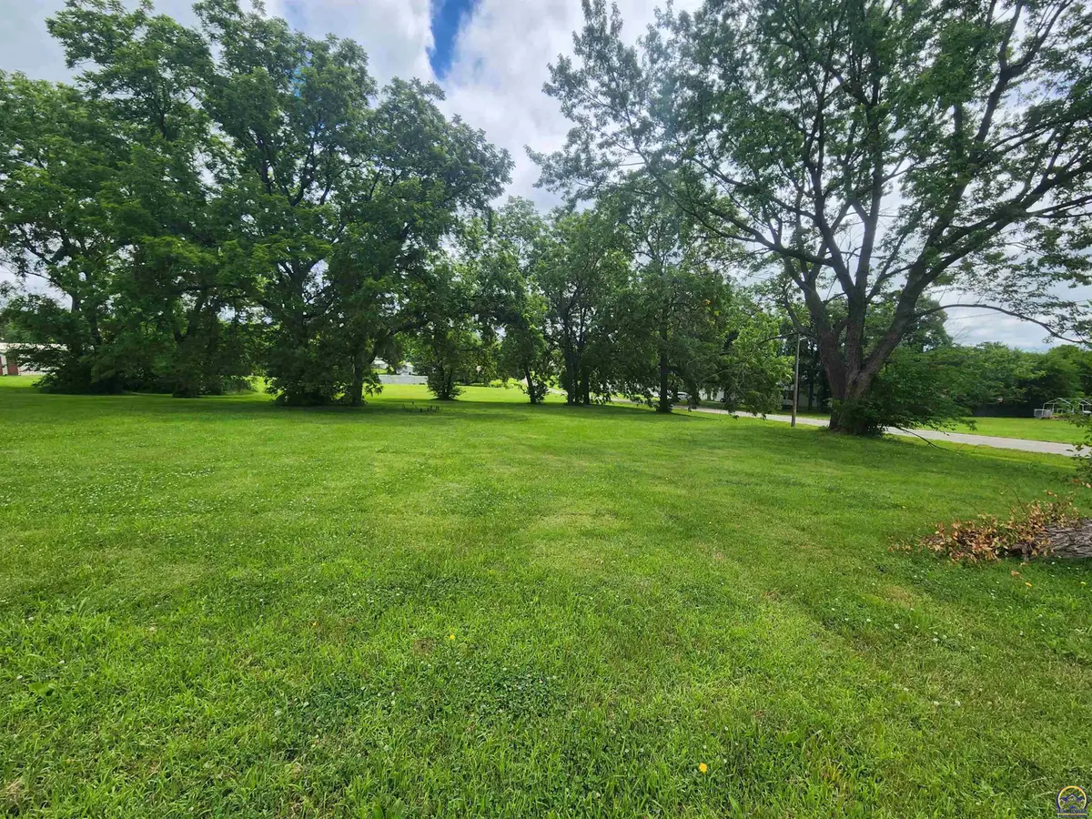 544 W 13th St, Horton, KS 66439 - #1