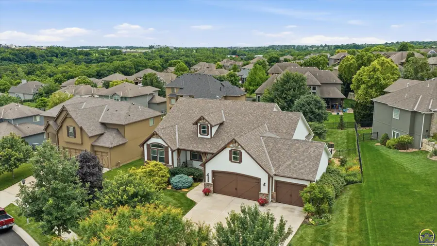 18853 W 99th St, Lenexa, KS 66220 - #2
