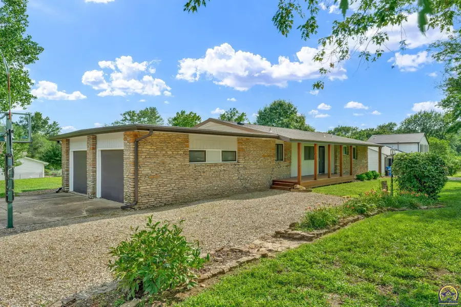 721 NW 62nd St, Topeka, KS 66617 - #3