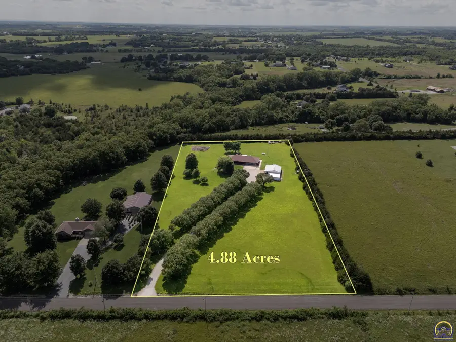 8425 NE Marple Rd, Topeka, KS 66617 - #2