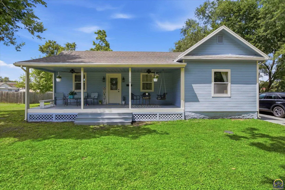 118 E Fremont Ave, Burlingame, KS 66413 - #1