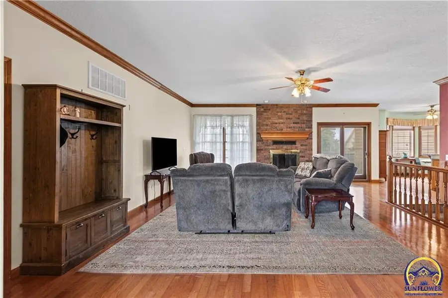 819 Street #Pryor Street, Iola, KS 66749-4002 - #2