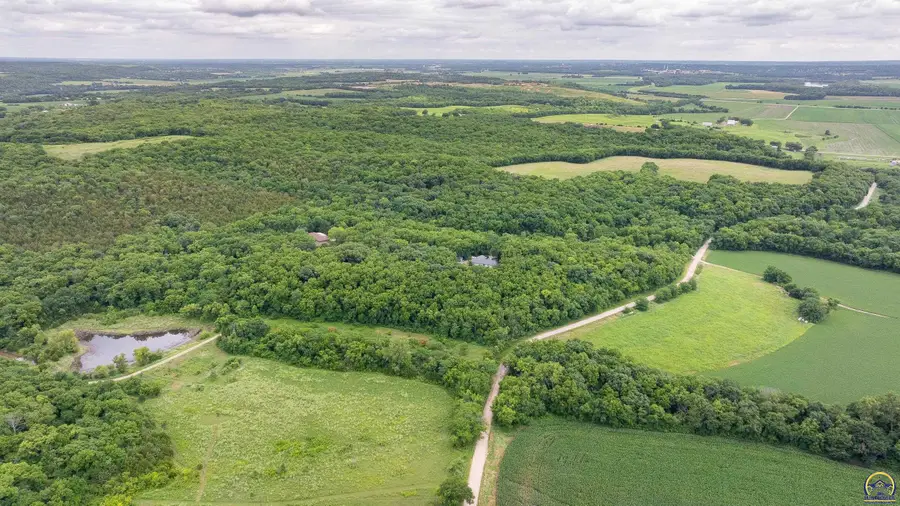 1757 Robb Ln, Perry, KS 66073 - #2