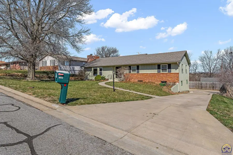 6250 SW 21st Ter, Topeka, KS 66610 - #2