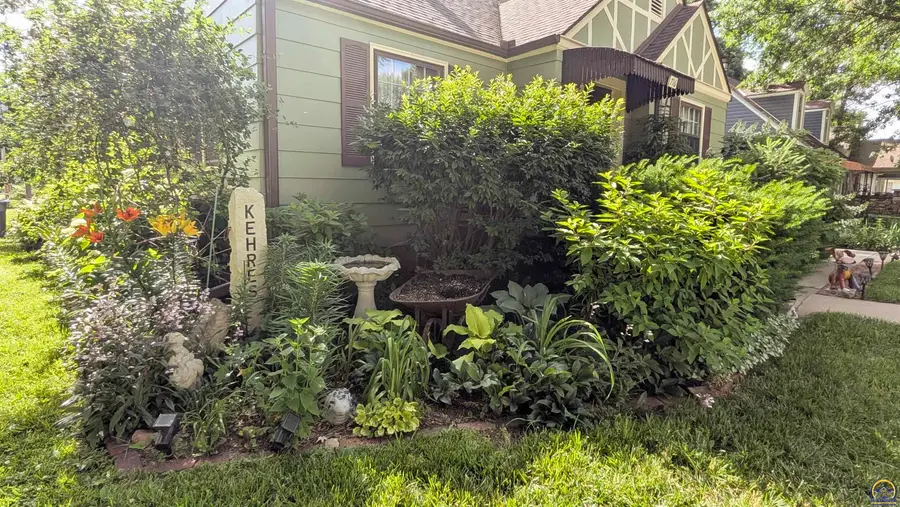 716 Garfield St, Emporia, KS 66801 - #3