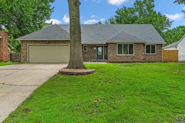 1508 SW Ward Pky, Topeka, KS 66604