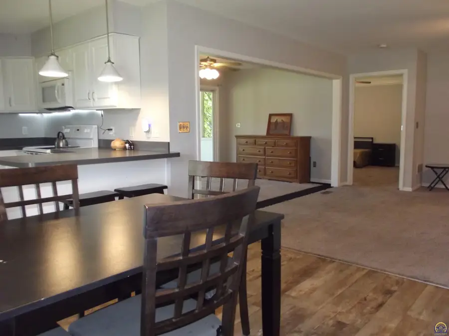 6740 SW Scathelock Rd, Topeka, KS 66614 - #3