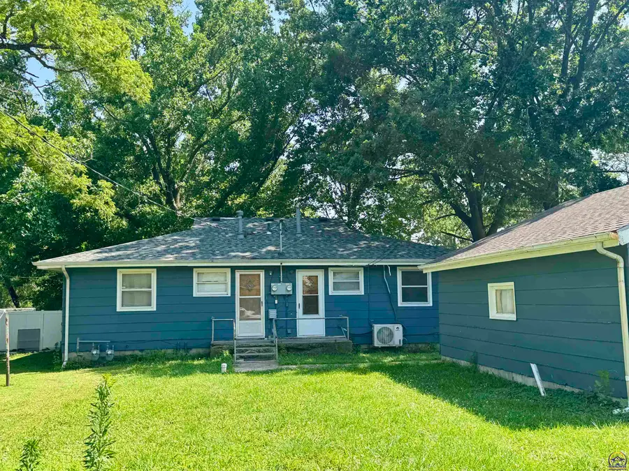 208 & 210 Miami St, Burlington, KS 66839 - #2