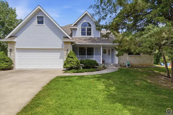 810 SW Mifflin Rd, Topeka, KS 66606