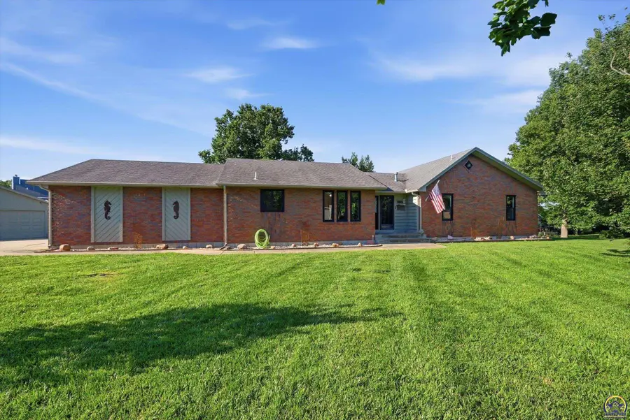 3019 SE Aries Ave, Topeka, KS 66605 - #2