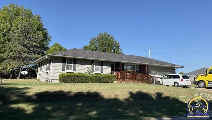 3550 SE 36th St, Topeka, KS 66605 - #1