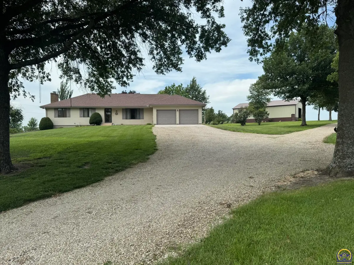 6829 NW Rochester Rd, Topeka, KS 66617 - #1