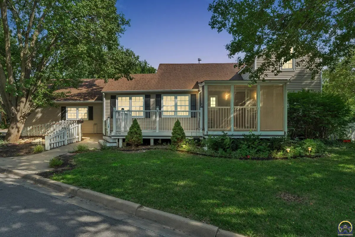 1278 SW Collins Ave, Topeka, KS 66604 - #1