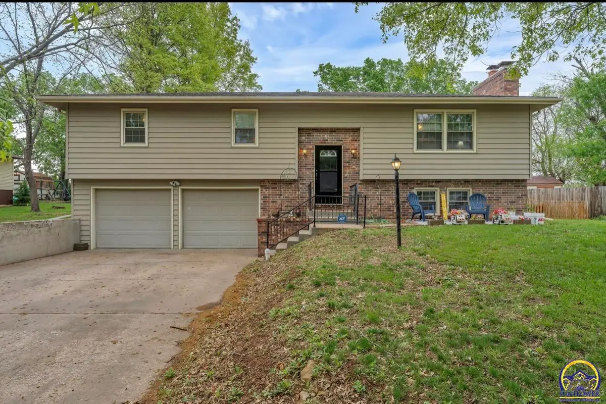 3818 SE 23rd Ter, Topeka, KS 66605 - #1