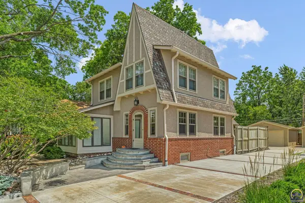 1618 SW High Ave, Topeka, KS 66604