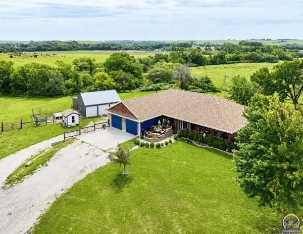 17320 C Rd, Delia, KS 66418