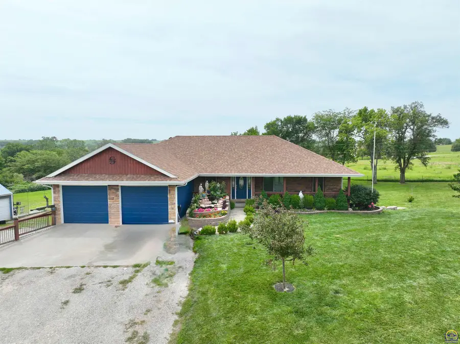 17320 C Rd, Delia, KS 66418 - #3