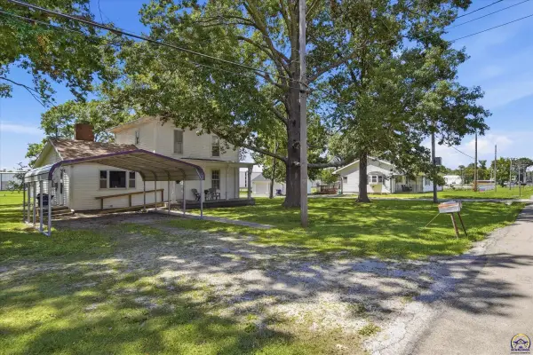 605 S 4th St #00000 S. 4th, Osage City, KS 66523