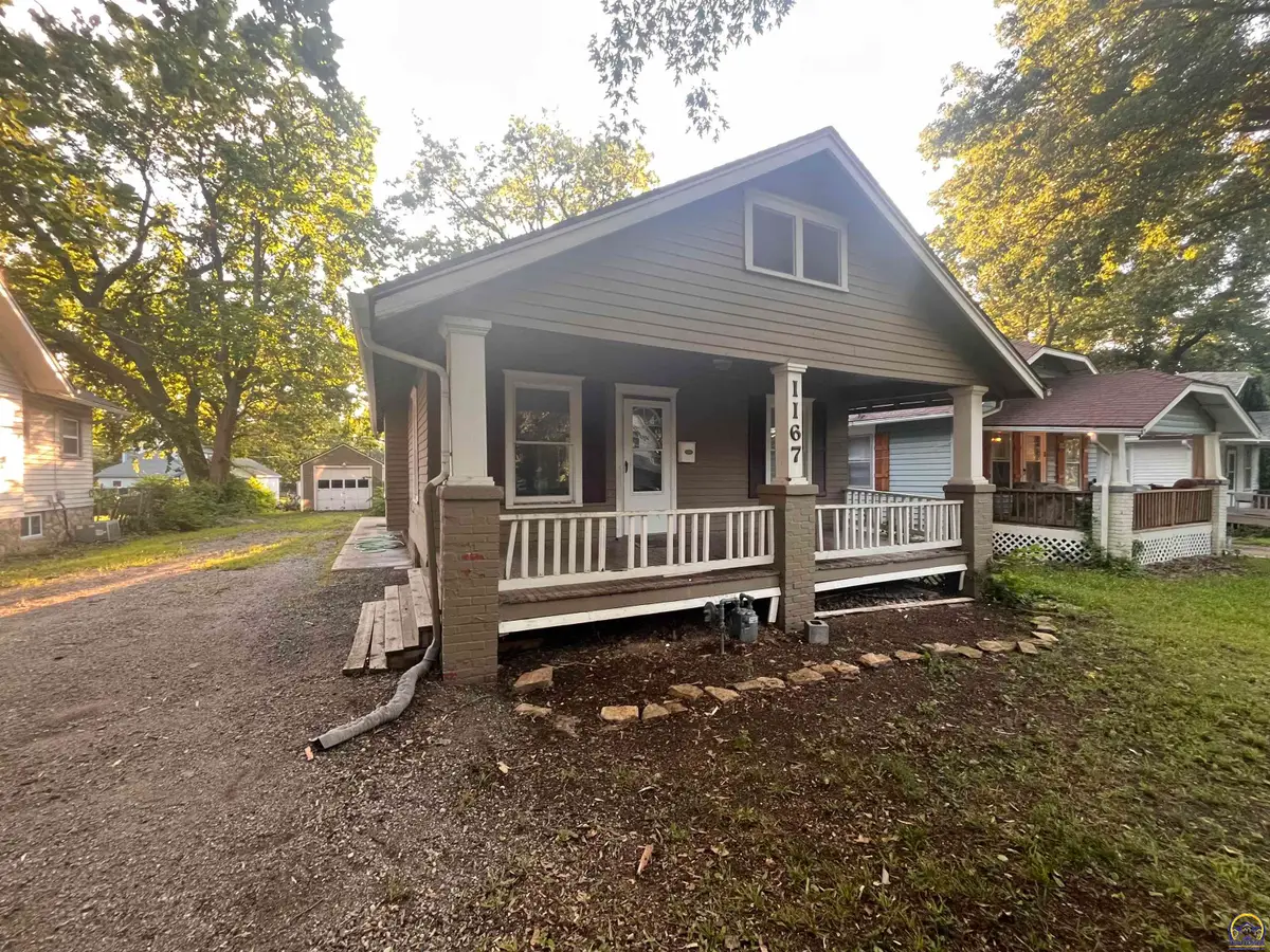 1167 SW Wayne Ave, Topeka, KS 66604 - #1