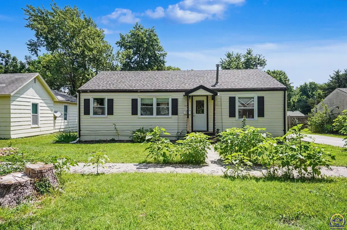 717 N Sycamore St, Ottawa, KS 66067 - #1