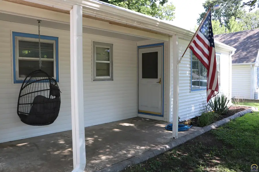 2316 SW Madeline Ln, Topeka, KS 66614 - #3