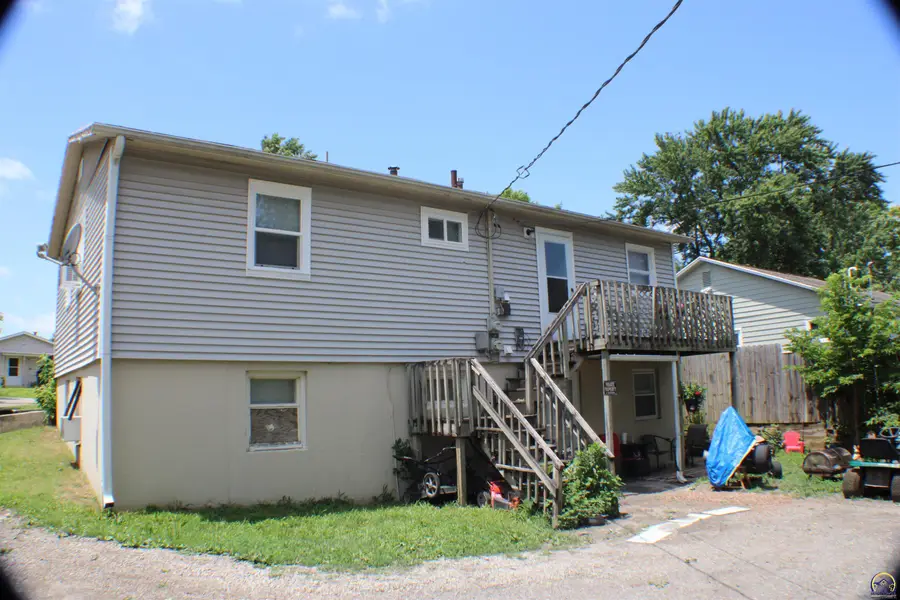 1720 SE Pennsylvania Ave #1720 1/2 Se Pennsylvania, Topeka, KS 66607 - #2