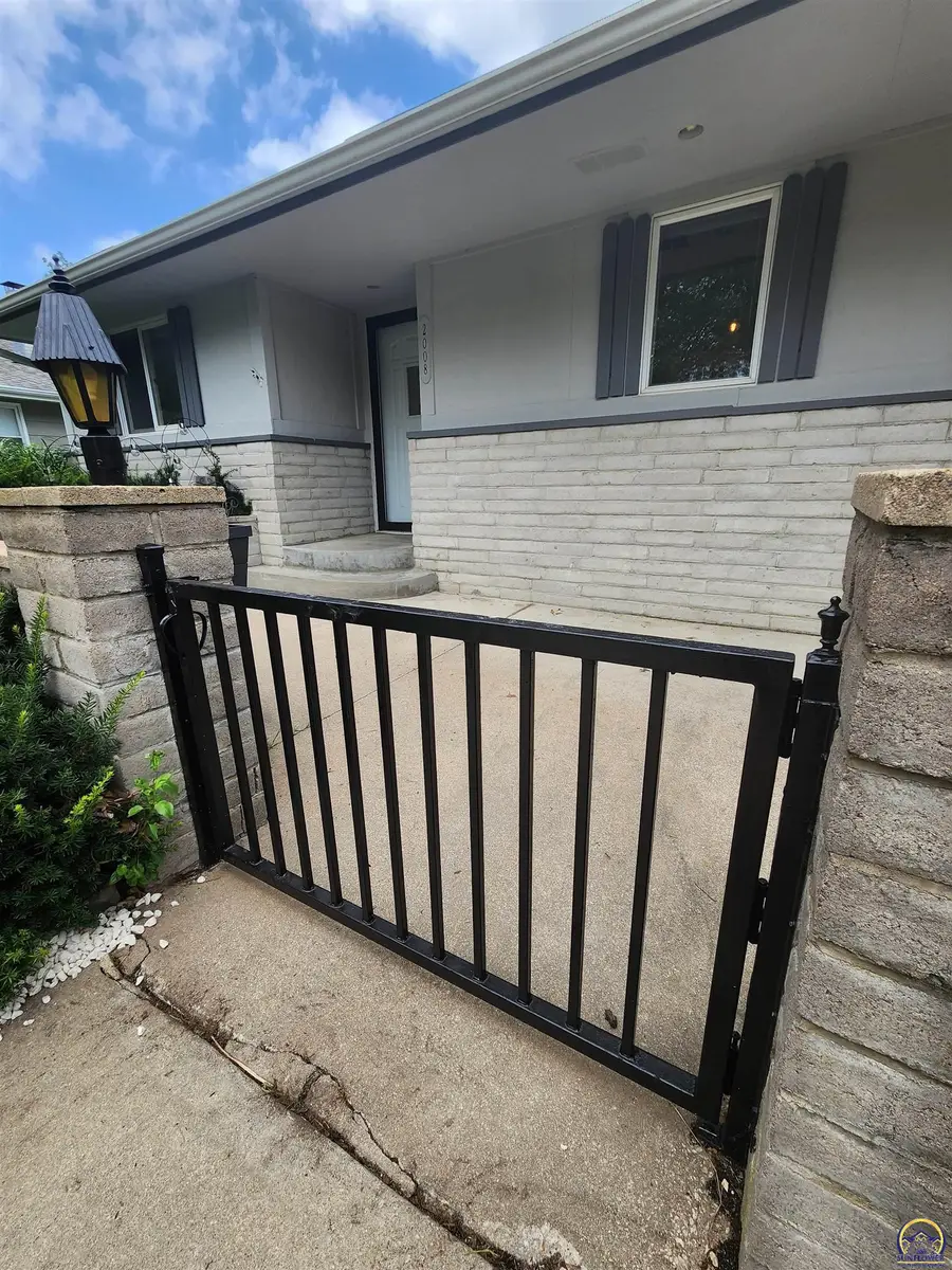 2008 Meadowlark Ln, Emporia, KS 66801 - #2
