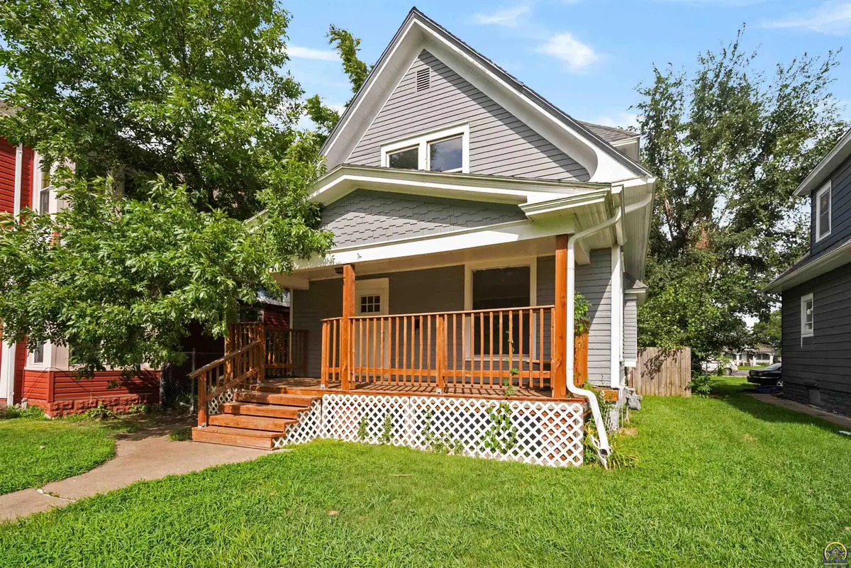 518 SW Lane St, Topeka, KS 66606 - #1