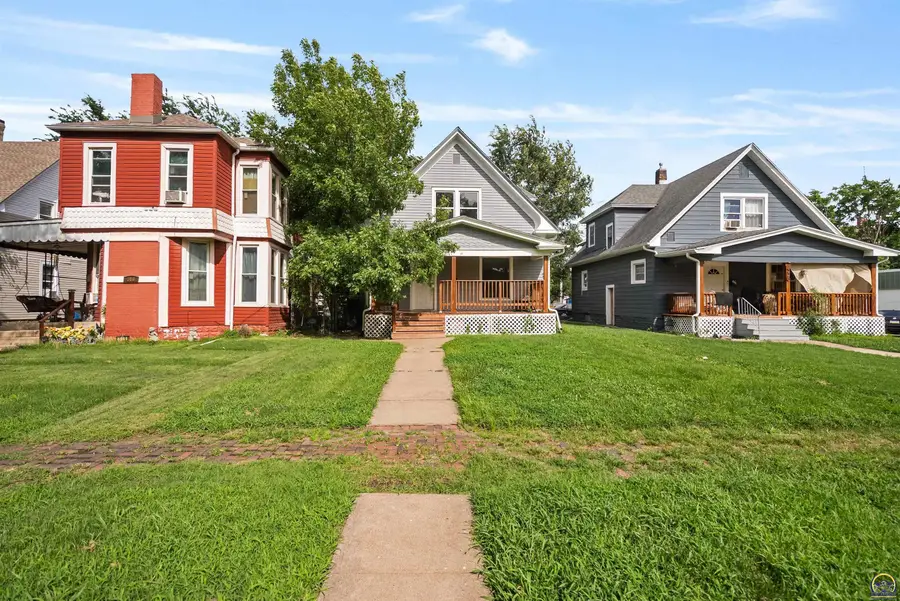 518 SW Lane St, Topeka, KS 66606 - #3