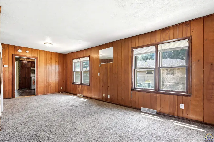 1108 NE Kellam Ave, Topeka, KS 66614 - #3