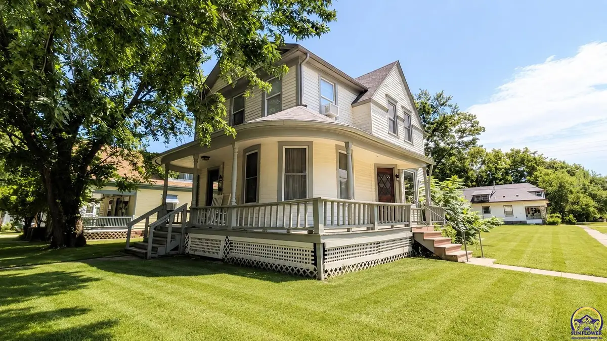 702 West St, Emporia, KS 66801 - #1