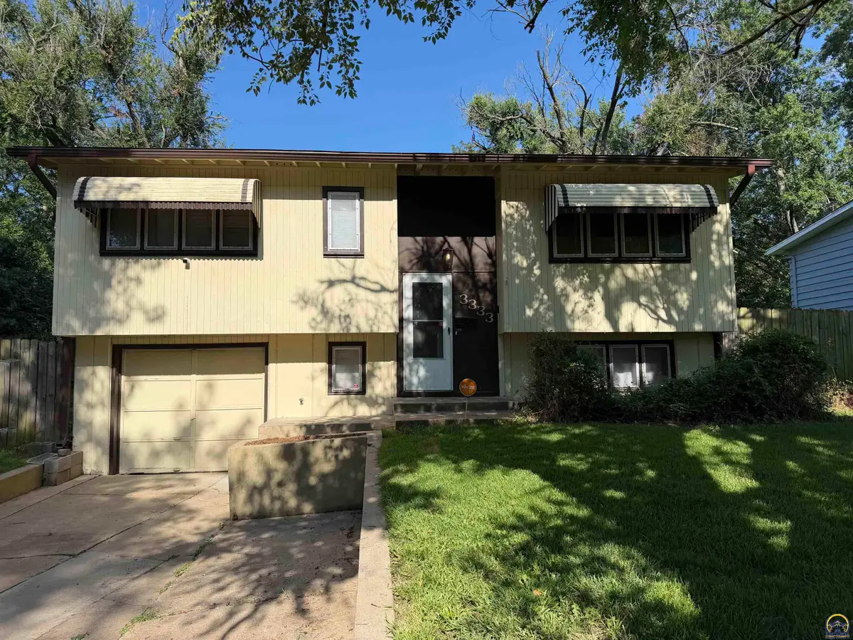 3333 SW Lakeside Dr, Topeka, KS 66614 - #1