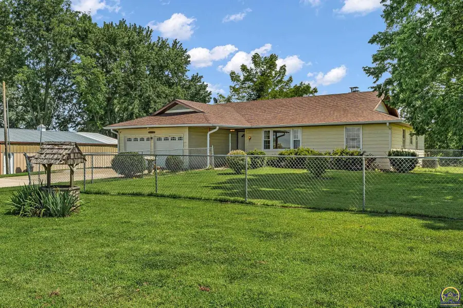 1609 N 1600 Rd, Lawrence, KS 66044 - #2