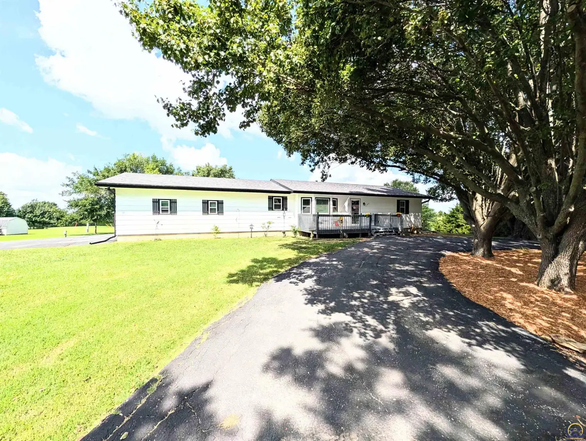 255 N 5th St, New Strawn, KS 66839-0000 - #1
